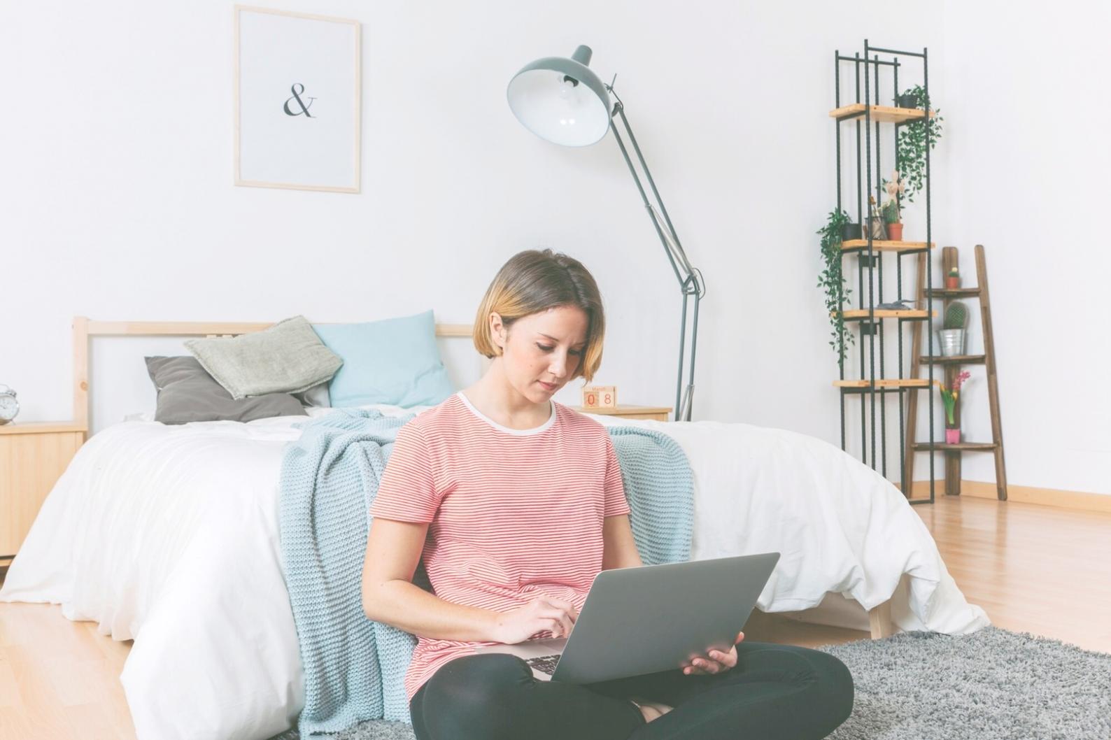 Equipo de ondarivexis trabajando en análisis financiero