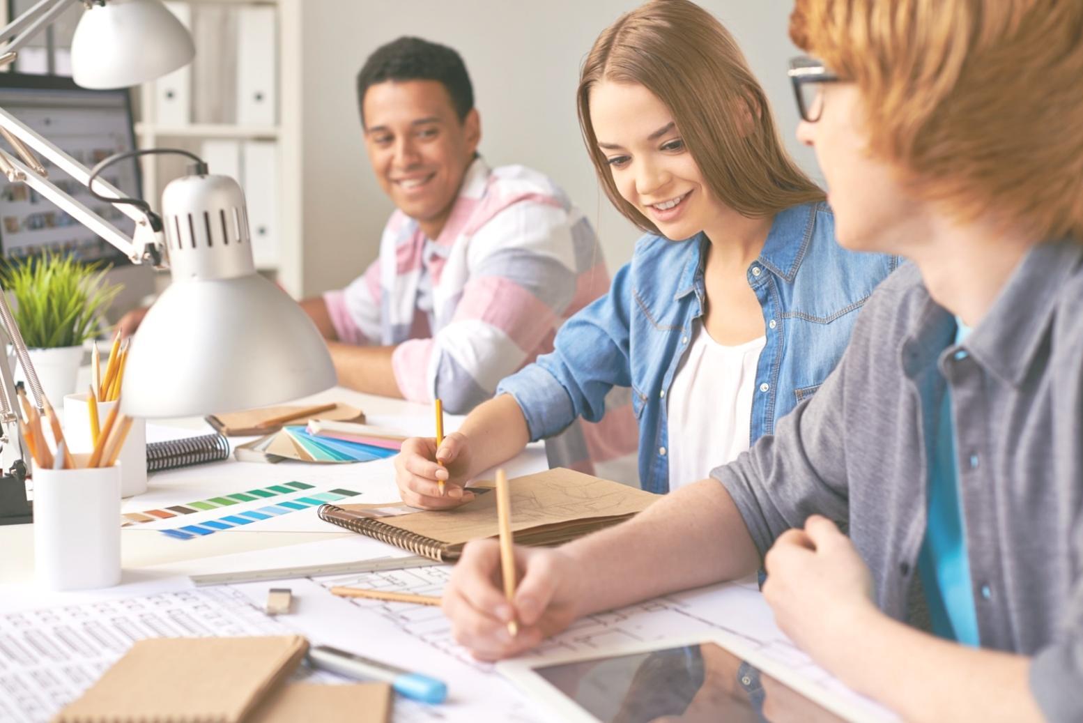 Análisis de ratios financieros en pantalla